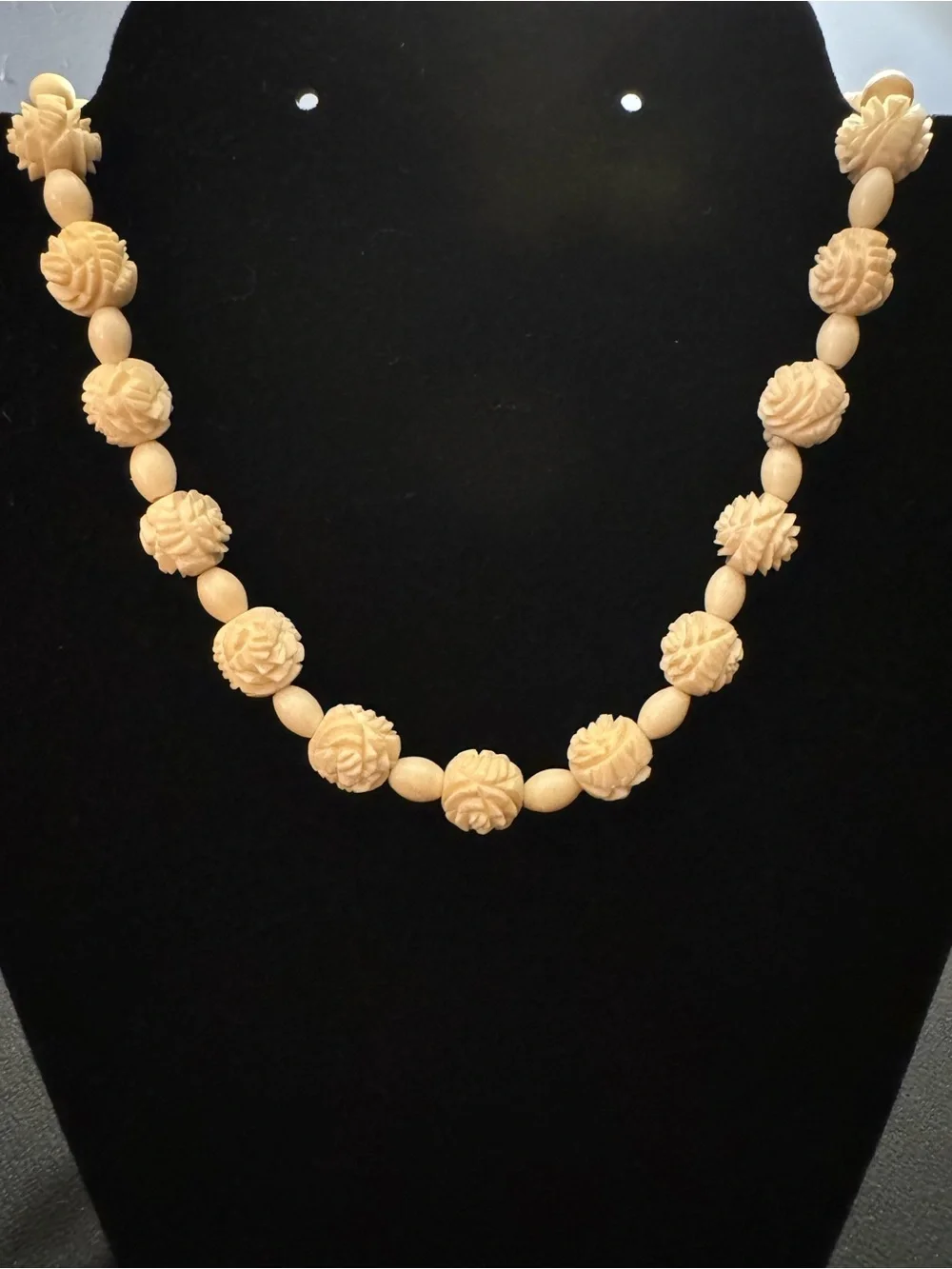 Vintage Hand Carved Bead Necklace